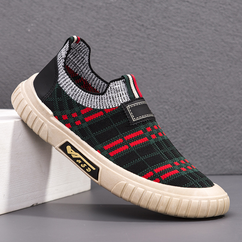 Cross border men's shoes for summer, breathable, lazy, casual, versatile, flat, one foot kick, fly woven mesh shoes, men's socks