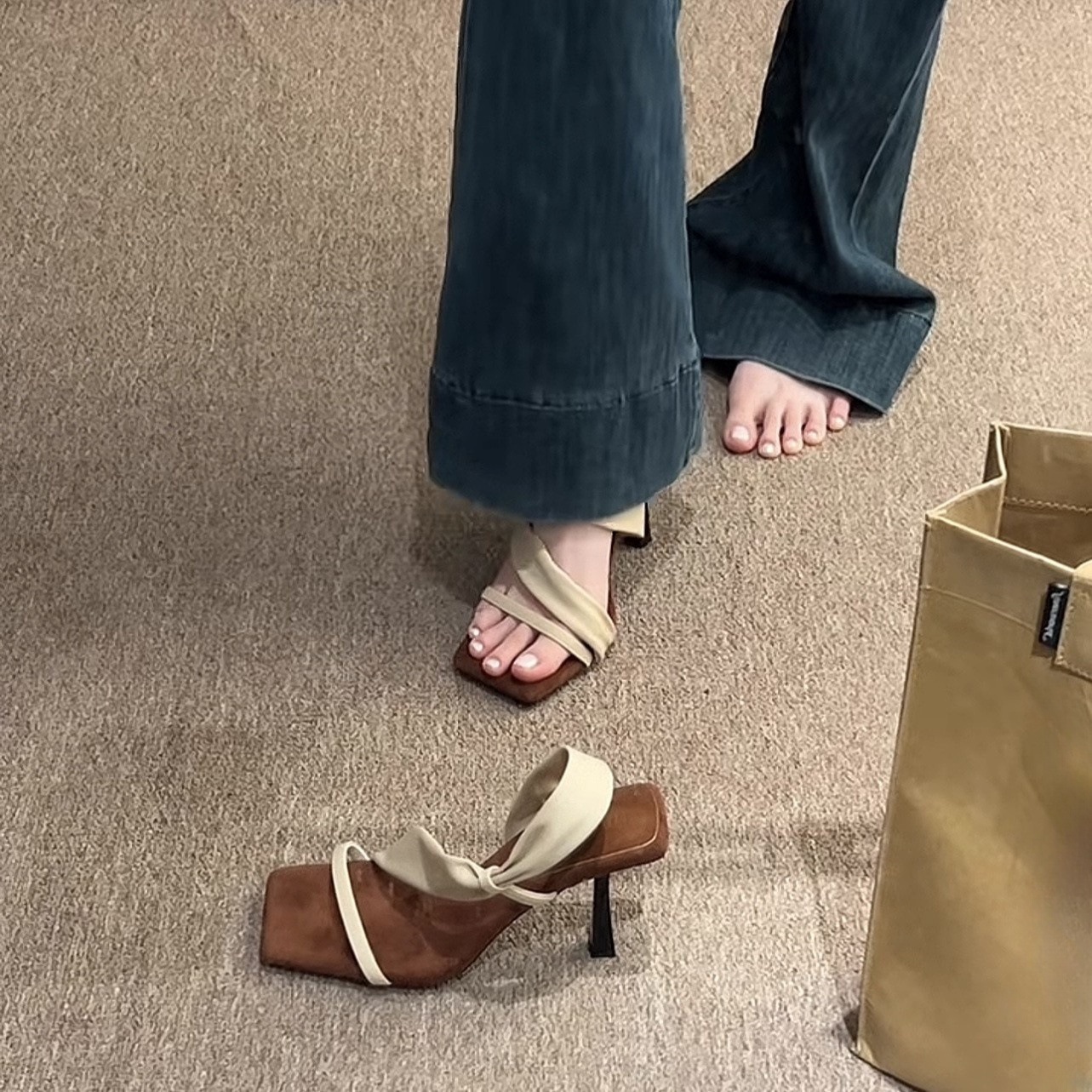 Retro spicy girl style~French square toe high-heeled slippers for women to wear in summer, Korean version wrapped strap open toe slim heel sandals
