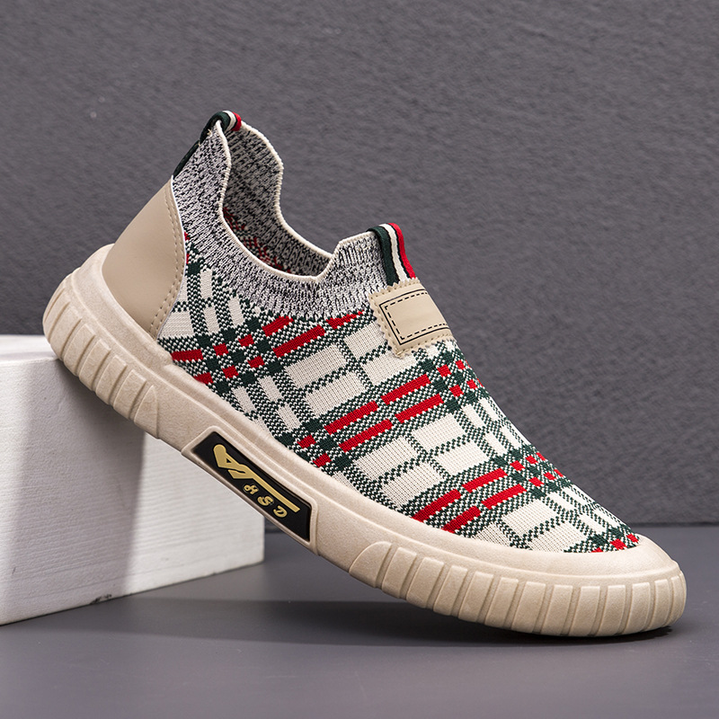 Cross border men's shoes for summer, breathable, lazy, casual, versatile, flat, one foot kick, fly woven mesh shoes, men's socks