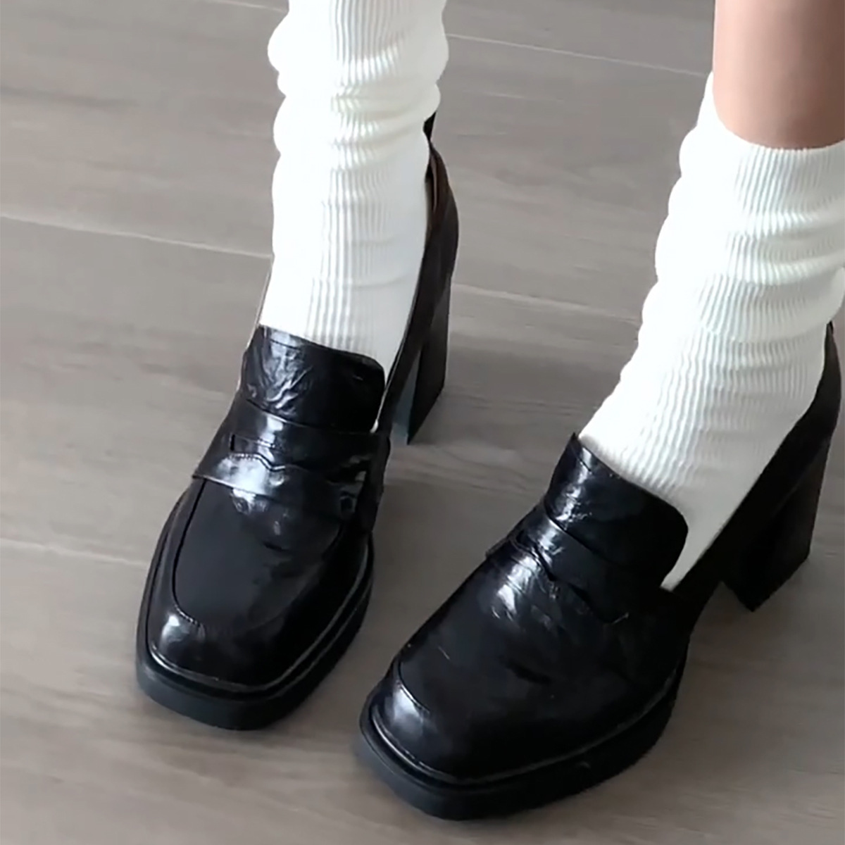 Retro High Heels Mary Jane Single Shoes Women's Deep Mouth Thick Heel Le Fu Shoes British Thick Bottom Square Head Small Leather Shoes