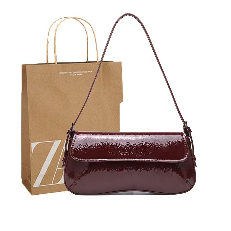 Cross border new Spanish women's bag flip shoulder bag commuting fashion versatile simple armpit bag patent leather handbag