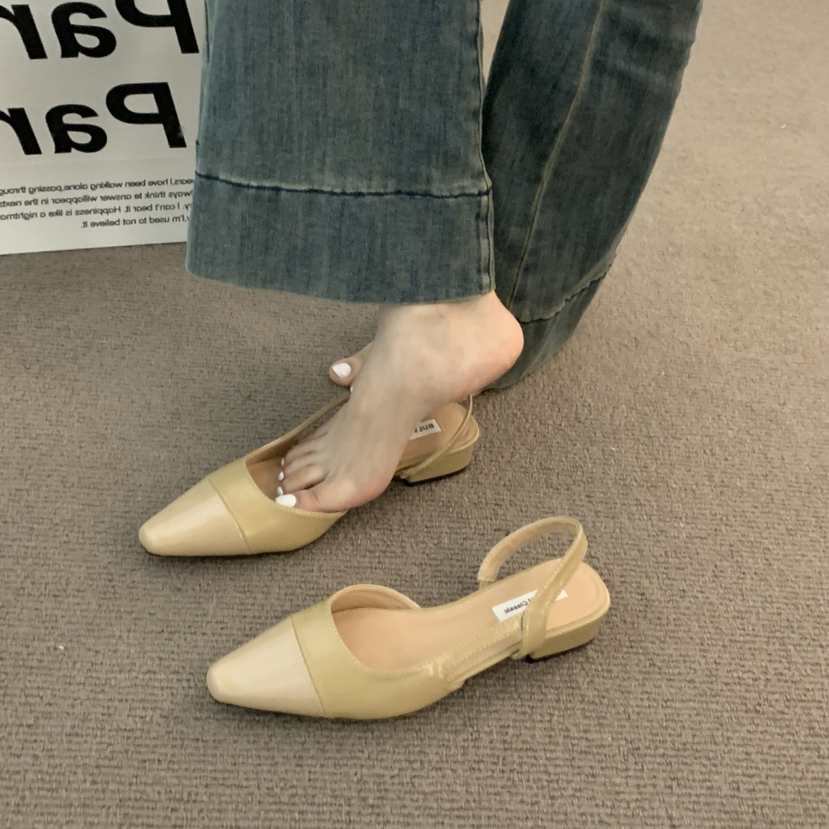 Low heeled toe cap sandals for women, French style, gentle, late night, nude color, pointed tip, small fragrance, ladylike style, thick heel, empty back, temperament, single shoe