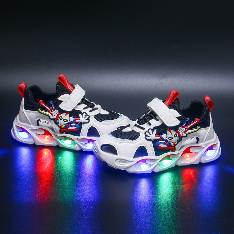 2023 Spring and Autumn New Boys' and Girls' Shoes with Lights, Breathable Mesh Surface, Non slip Soft soled Sandals for Primary School Students