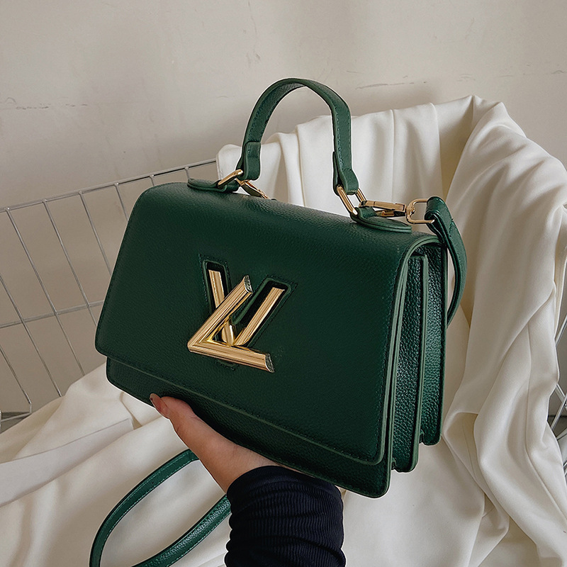 Small square bag large capacity factory goods 2024 new single shoulder crossbody handbag wholesale cross-border fashionable ladies lychee pattern women's bag