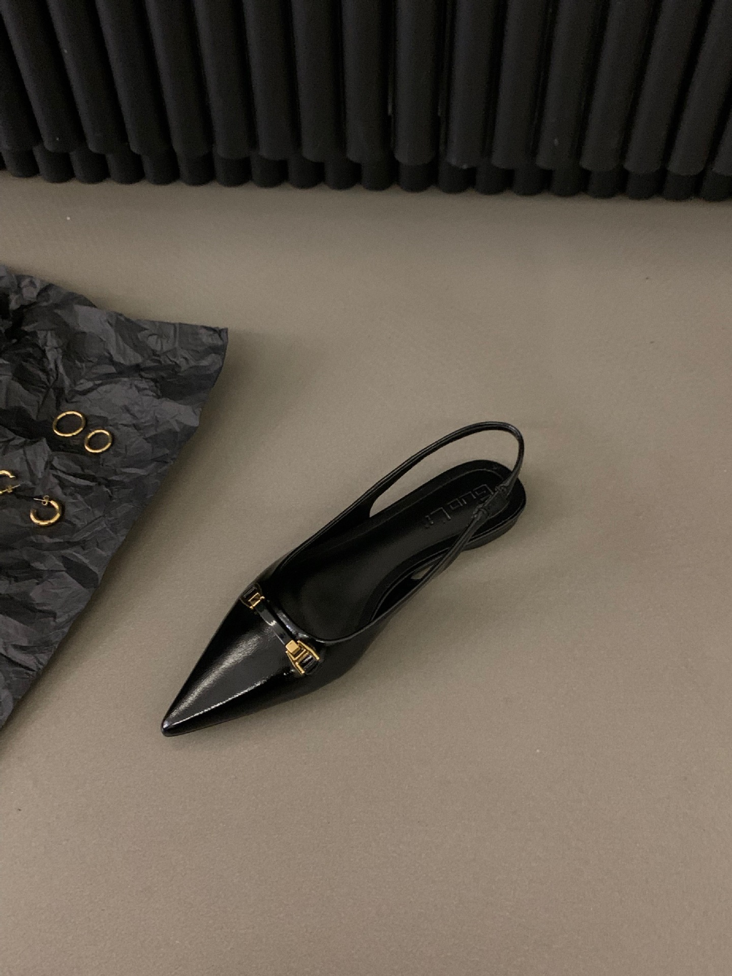 French flat black toe sandal fairy shoes 2025 new spring and summer pointed rhinestone temperament single shoe
