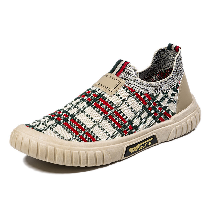 Cross border men's shoes for summer, breathable, lazy, casual, versatile, flat, one foot kick, fly woven mesh shoes, men's socks