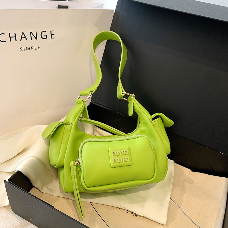Internet celebrity high-end versatile armpit bag women's bag 2023 new fashionable texture simple shoulder bag stylish small square bag