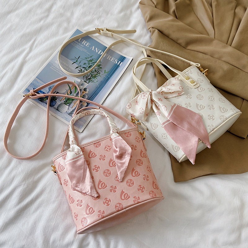 Vegetable Basket 2025 New Fashion Single Shoulder Handheld Crossbody Large Capacity Manufacturer Wholesale Foreign Trade Cross border Embossed Bag for Women