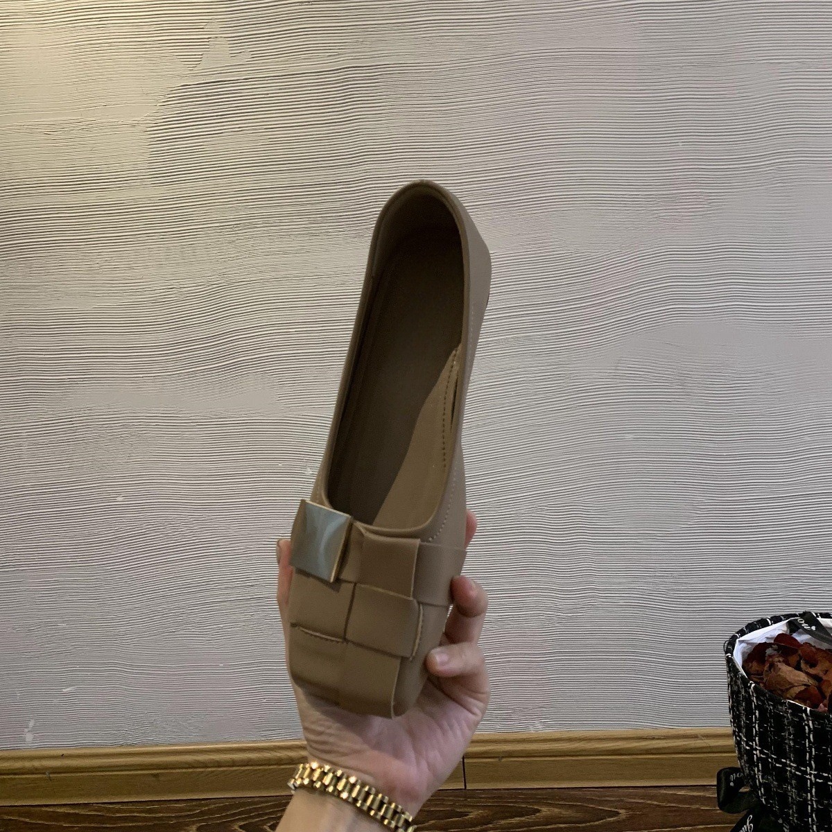 Square toe women's shoes for summer 2025, new niche design, metal buckle, shallow mouth, low heel, soft sole, fashionable single shoe