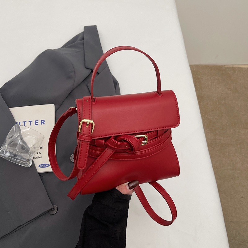 Belt decoration tote bag ins handbag 2025 niche fashion single shoulder crossbody women's bag foreign trade cross-border