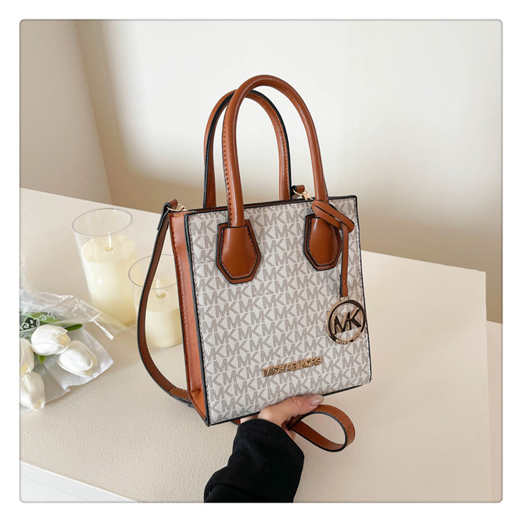 Handbag, women's vertical small square bag, large capacity 2025 vintage single shoulder crossbody, cross-border factory goods, fashionable and trendy bag