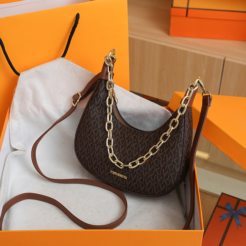 2024 New Single Shoulder Crossarm Underarm Bag Women's Bag Letter Contrast Color Factory Goods Wholesale Foreign Trade Cross border Chain Trendy Bag