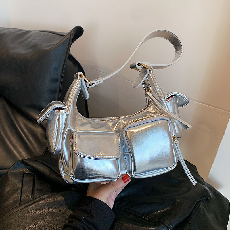 Internet celebrity high-end versatile armpit bag women's bag 2023 new fashionable texture simple shoulder bag stylish small square bag