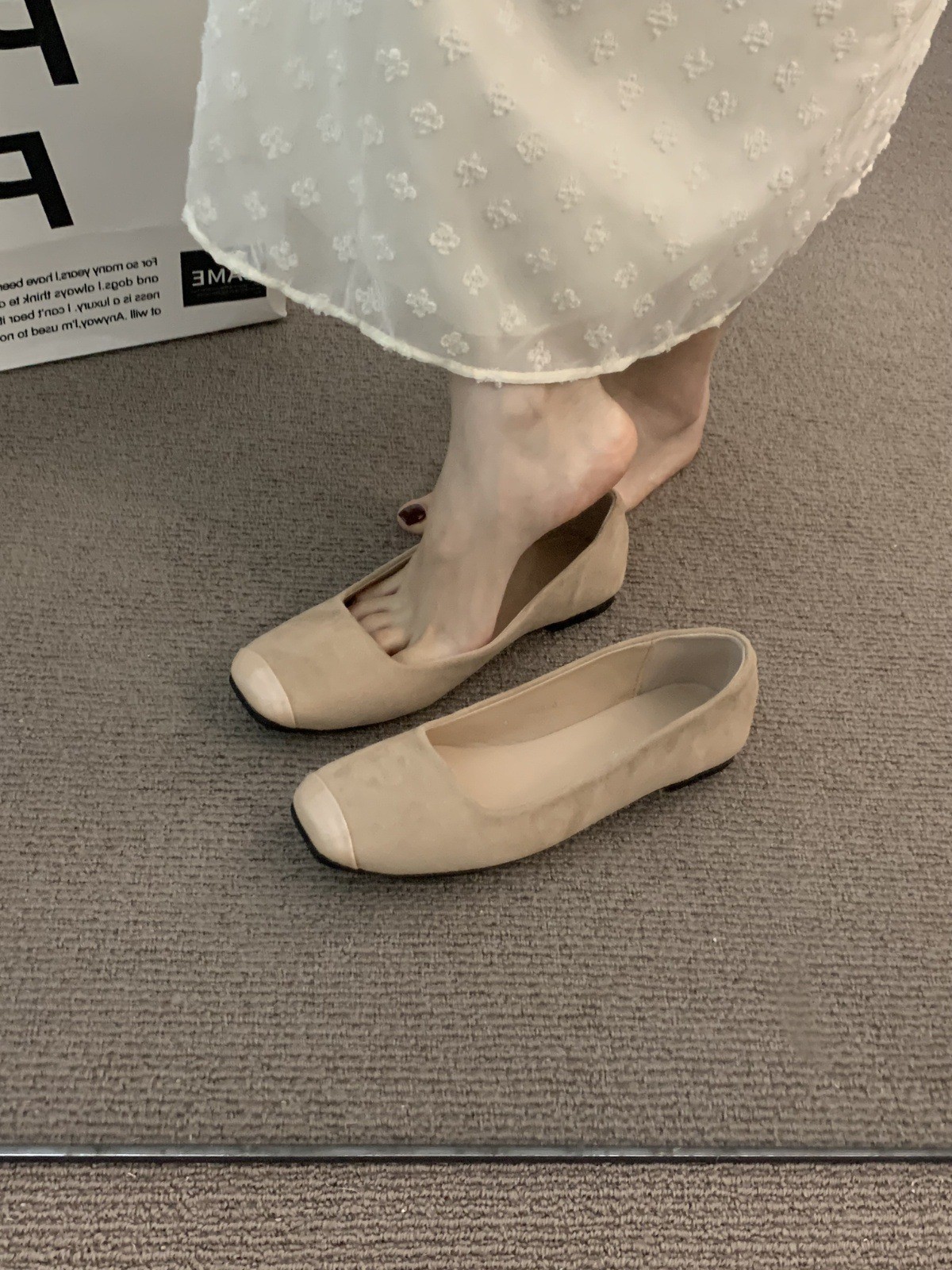 Flat bottomed French temperament Apricot single shoes Fairy women's shoes Spring and Autumn 2024 new summer gentle small fragrant style Evening grandma shoes