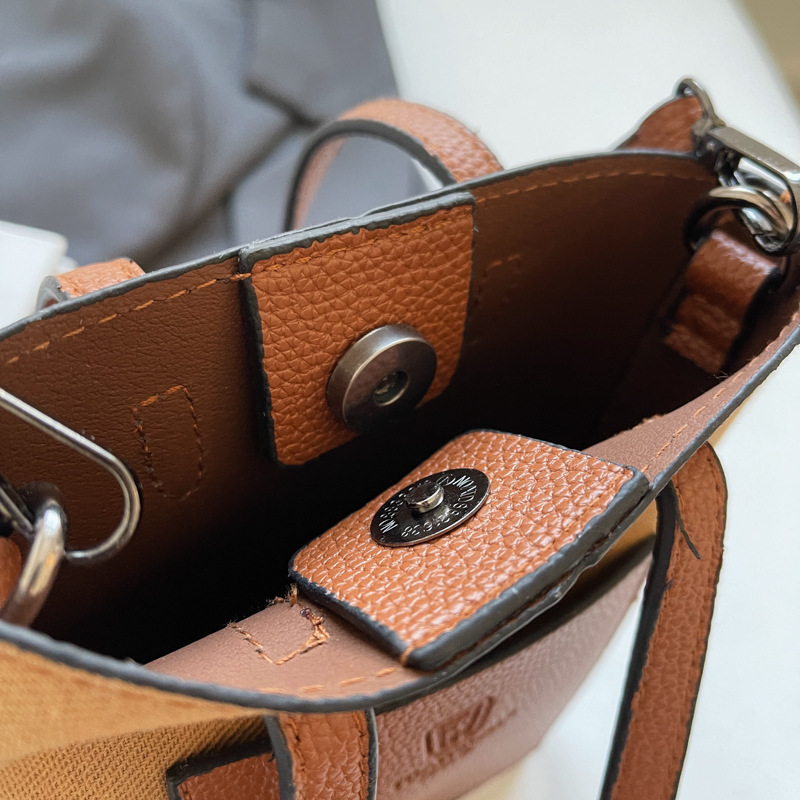 Mobile bag, women's crossbody bag, 2025 new style, stylish, niche, high-end, versatile small bag, trendy grid, foreign trade, cross-border