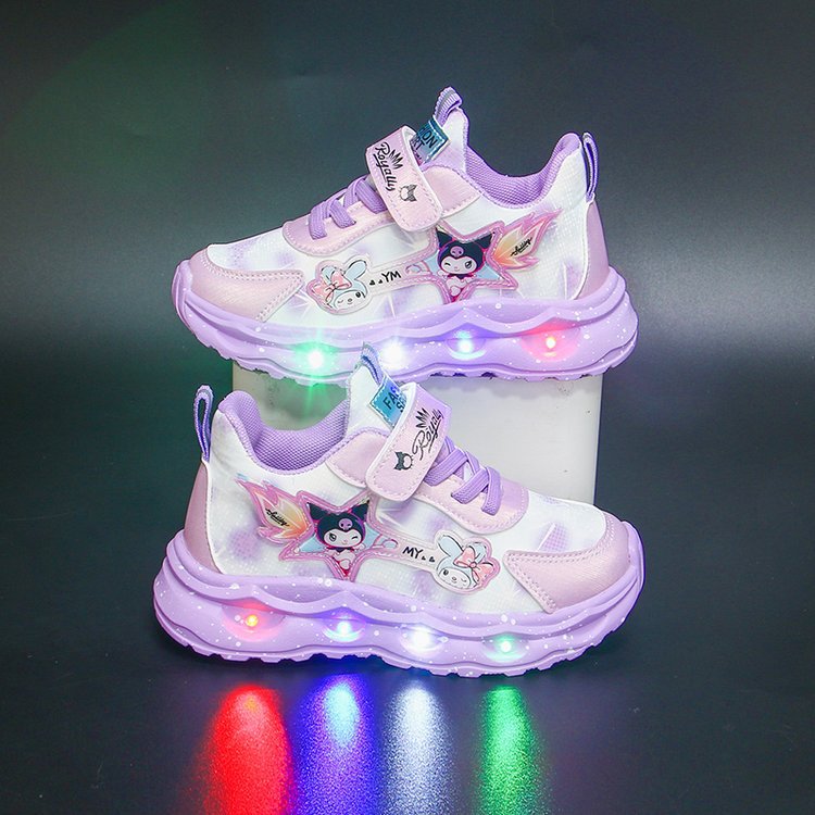 Kuromi girls' sports shoes with lights, 2024 autumn new item, children's leather surface, middle and small children's non slip soft sole running shoes