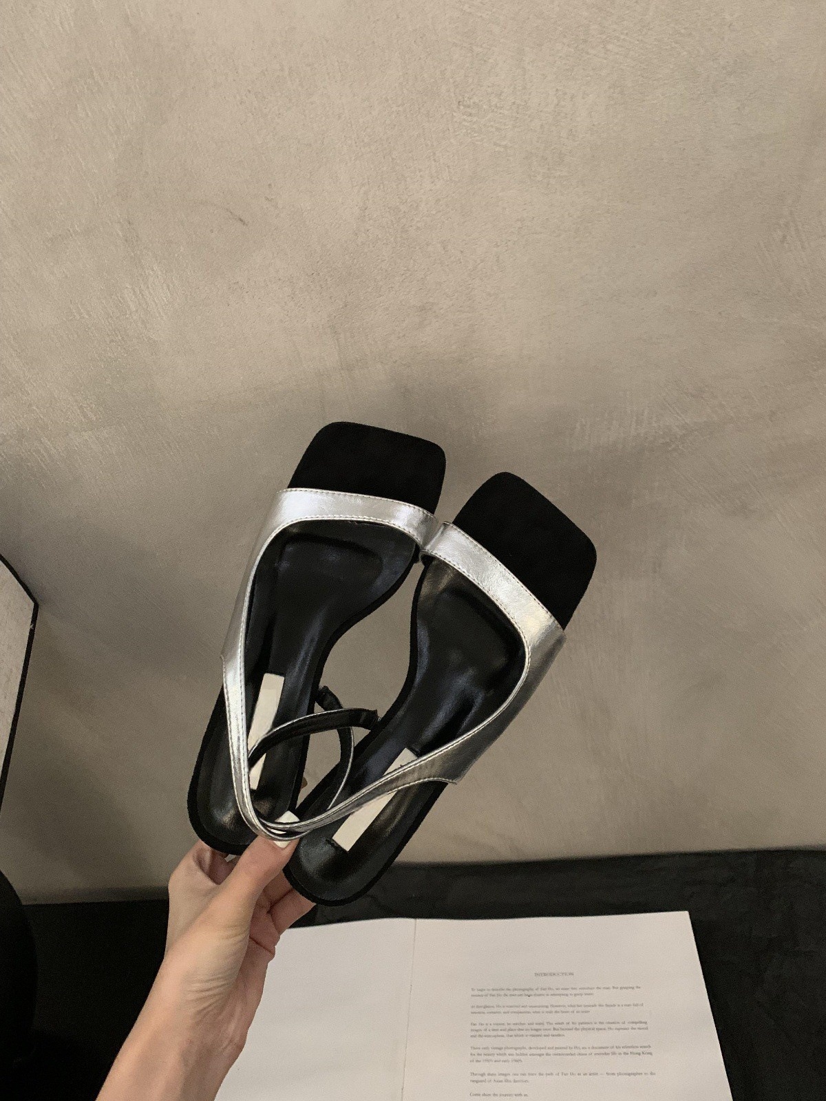 French style thick heel niche silver sandals fairy shoes 2025 new summer temperament matching skirt high heels Roman shoes