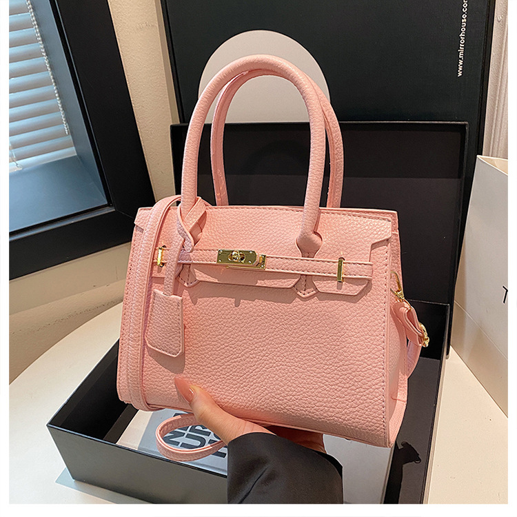 Women's 2024 Autumn/Winter New Trendy European and American Simple Solid Color Shoulder Bag Fashion Style Lychee Pattern Handbag Trendy