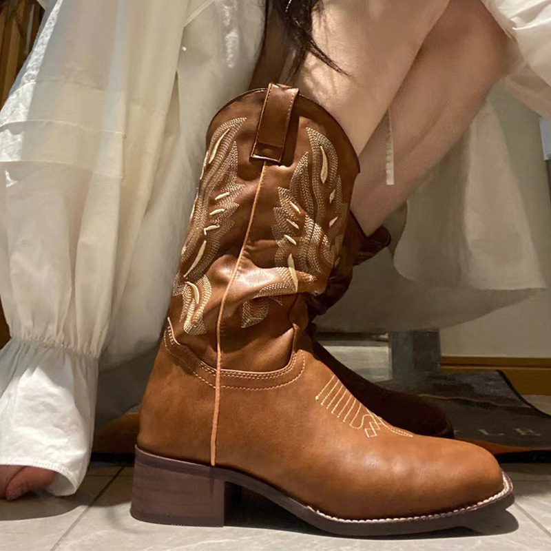 2023 He Sui's retro cowboy boots, Martin boots, embroidered knight boots, V-neck midsole western boots for women