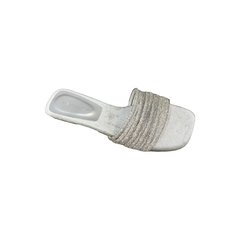 Fashionable one-piece slippers for women in summer, worn by lazy people, with rhinestones and low heels, exposed toes, and a sense of luxury
