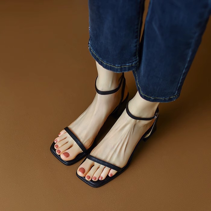 Flipped with excitement! Classic and versatile square toe, exposed toe, middle heel, straight strap sandals, women's summer thick heel