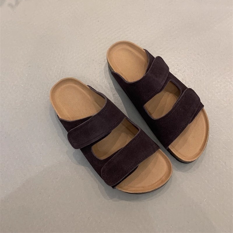 Boken slippers for women's outdoor wear in summer 2025, new styles for Sen women, retro, ugly, cute, Velcro, one word casual cool slippers