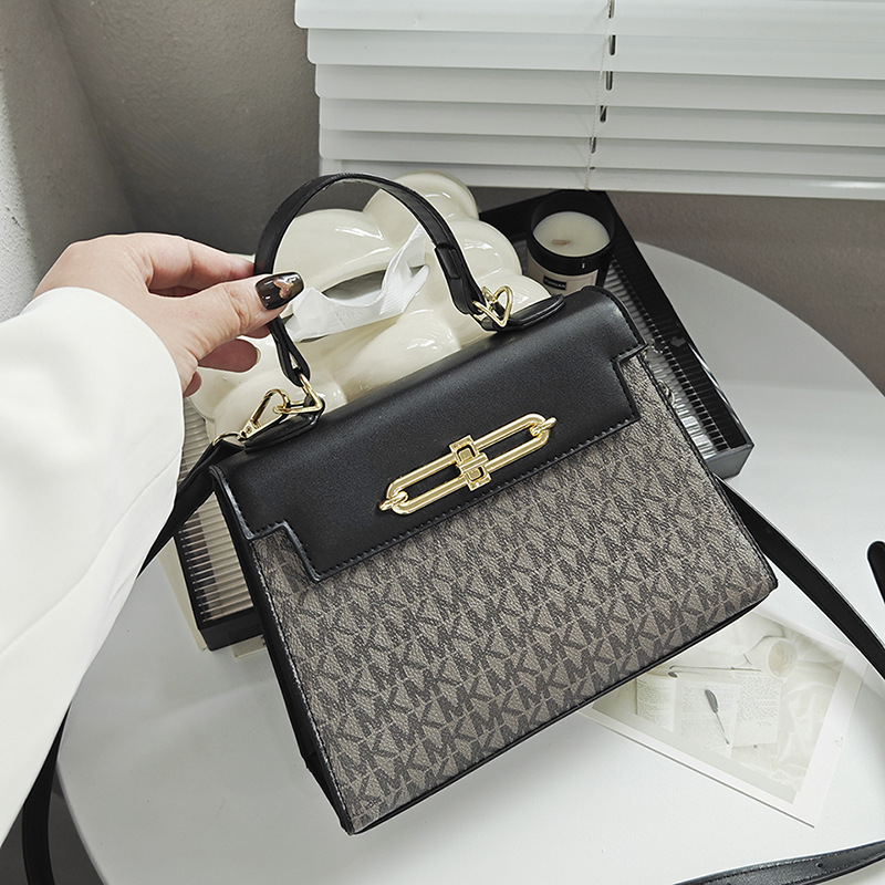 2025 New Kelly Bag Women's Single Shoulder Handheld Crossbody Small Square Bag Color Contrast Splicing Factory Goods Cross border Trendy Match for Foreign Trade