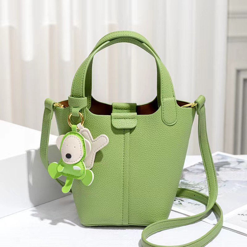 Cross border new product bag, niche vegetable basket bag, water bucket bag, fashionable doll hanging bag, large capacity hand-held crossbody bag