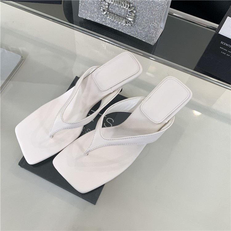 Summer new French high-heeled cat heel flip flops paired with skirts and sandals for women, slim heeled beach shoes
