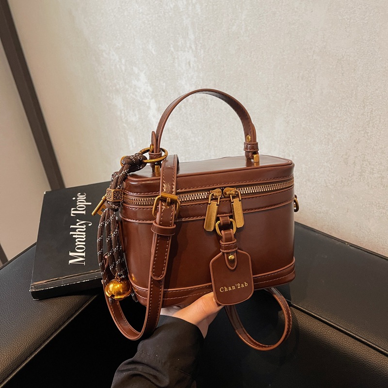 High end fashion texture hand-held small square bag for women 2024 new retro versatile single shoulder crossbody bag box bag