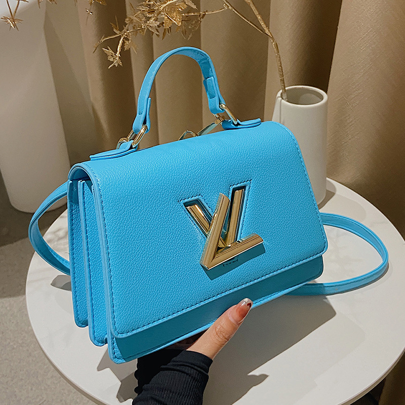 Small square bag large capacity factory goods 2024 new single shoulder crossbody handbag wholesale cross-border fashionable ladies lychee pattern women's bag