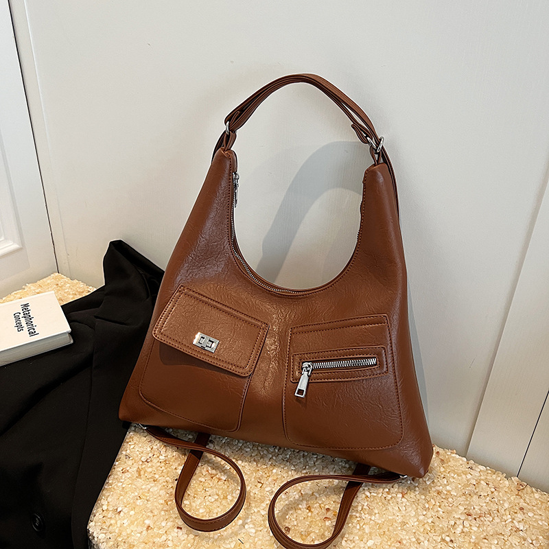 This year's popular bags are women's high-capacity 2024 new spring/summer versatile high-end texture shoulder bags, commuting tote bags