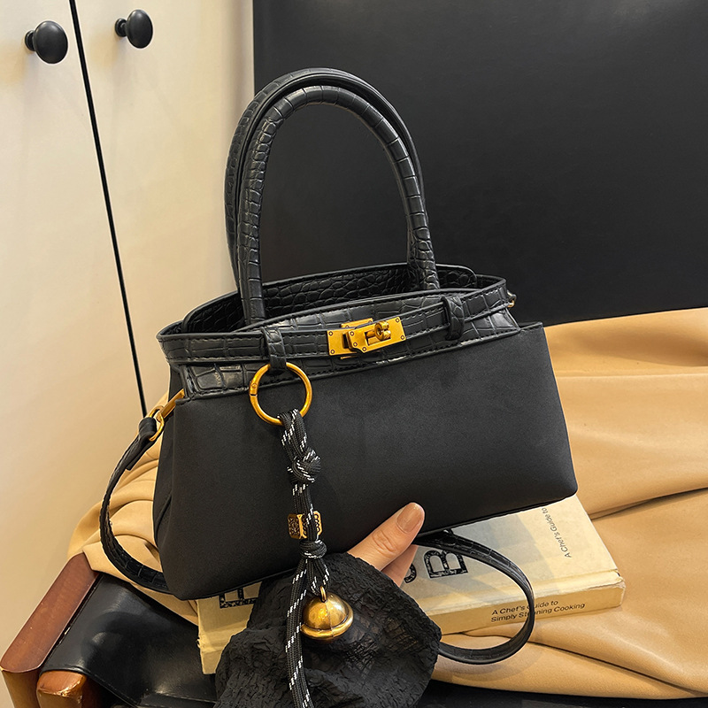 2024 Autumn New Fashion Kelly Bag Retro Splicing Crossbody Bag Fashion Handbag Women's Bag Foreign Trade Cross border Trendy Match