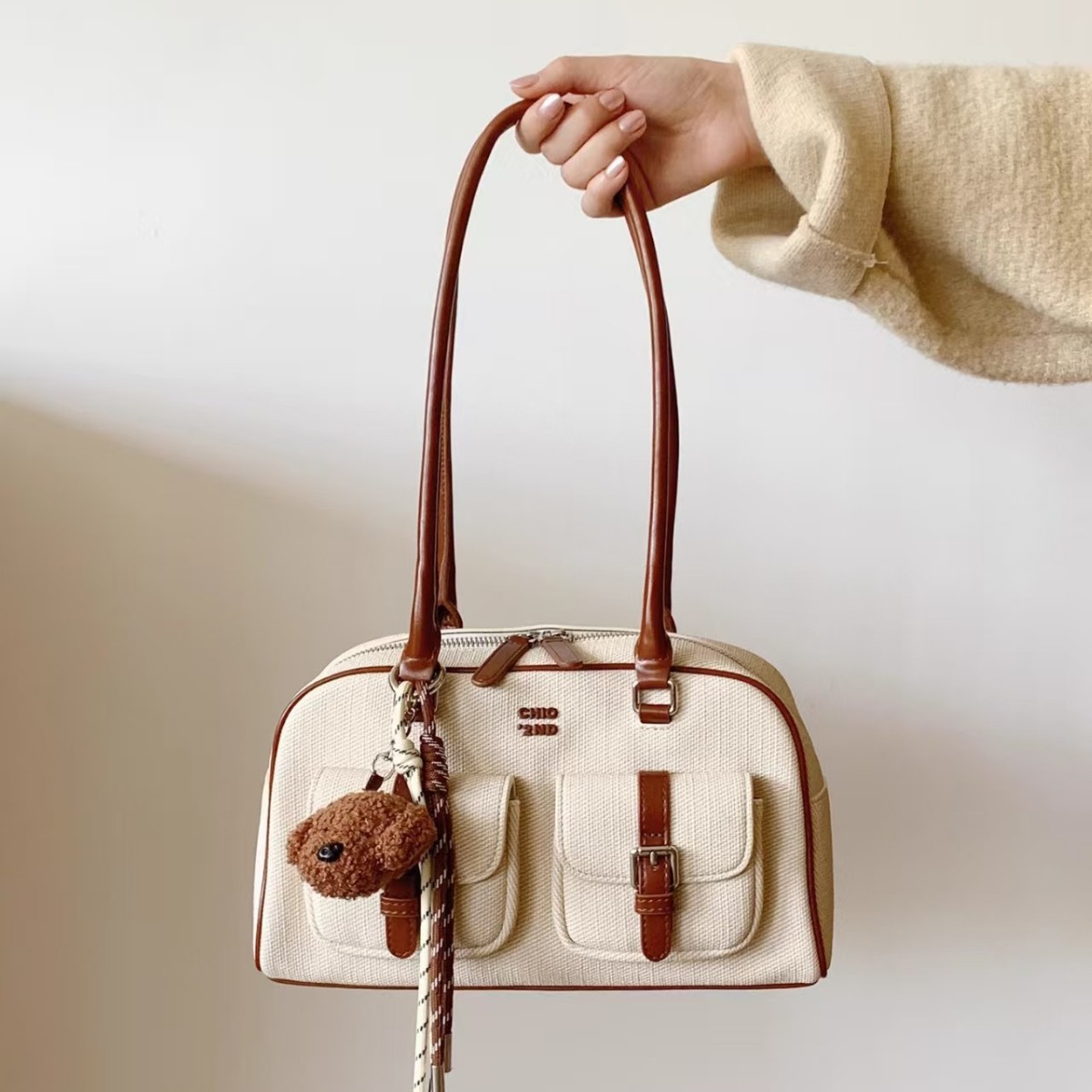 Nanfeng Chio2nd Retro Brown Pillow Bag for Women 2025 New Autumn Work Commuter Handheld Shoulder Bag