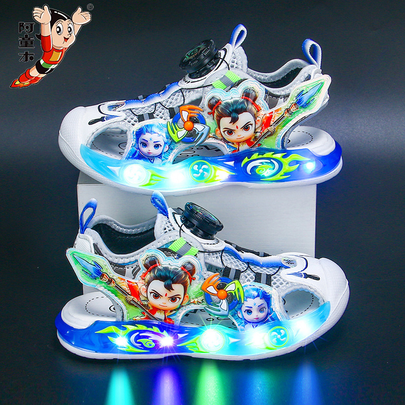 Nezha Children's Headline Sandals with Light 2025 Summer New Style Children's Beach Shoes Small and Medium Boys' Baby Sandals