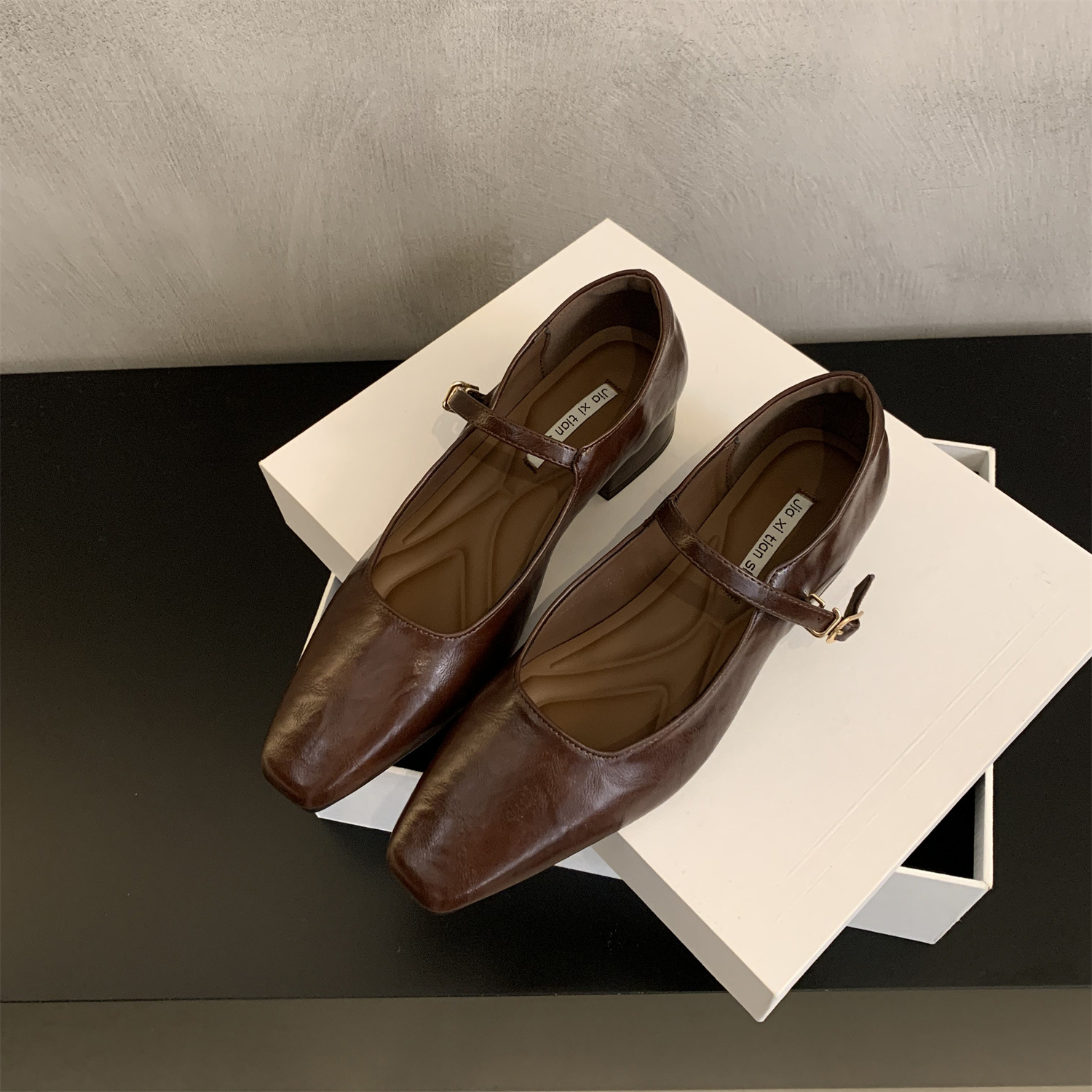 French Evening Style Commuting Single Shoes for Women 2023 New Autumn Korean Edition Fairy Coarse Heel Mary Jane Small Leather Shoes