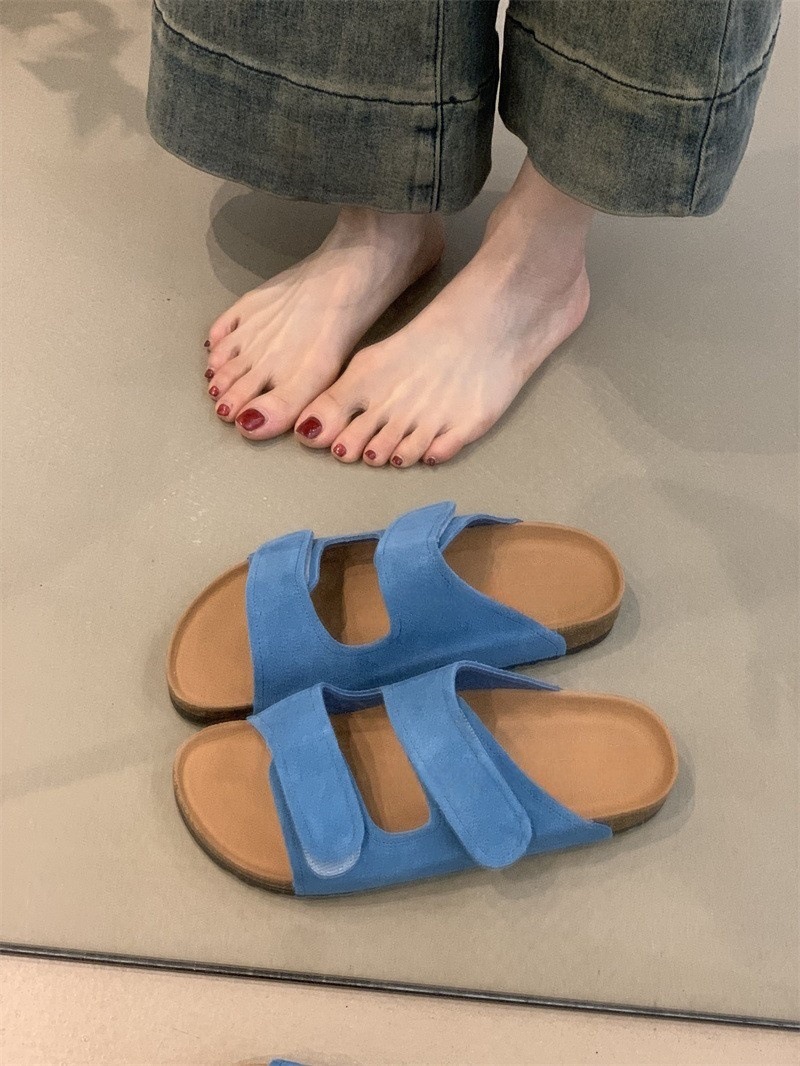 Boken slippers for women's outdoor wear in summer 2025, new styles for Sen women, retro, ugly, cute, Velcro, one word casual cool slippers