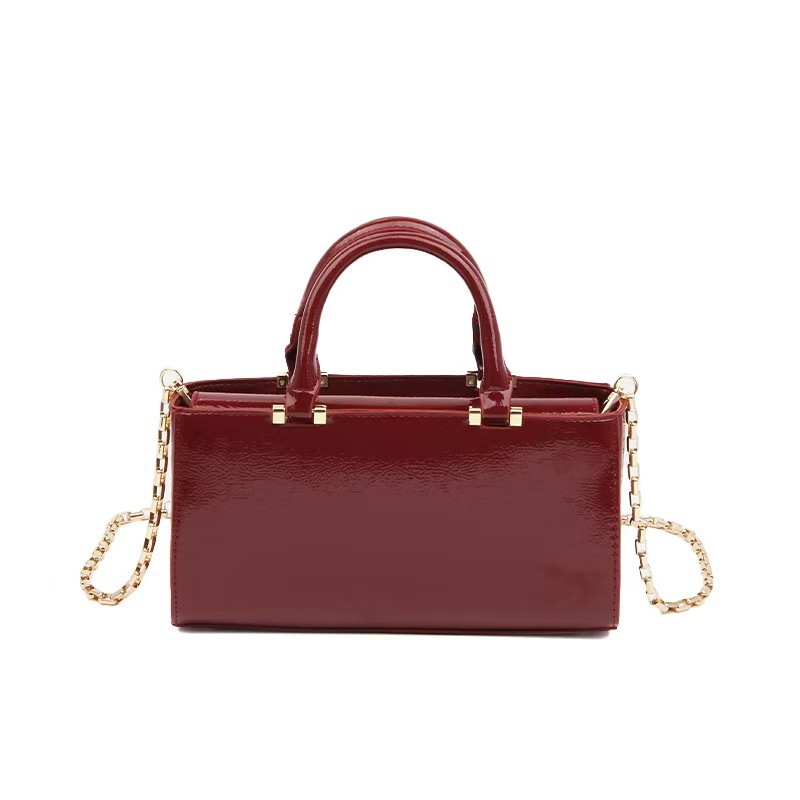 Z Home Cross border Women's Bag 2025 Four Seasons New Product Versatile Crimson Texture Premium Single Shoulder Cross Shoulder Handbag