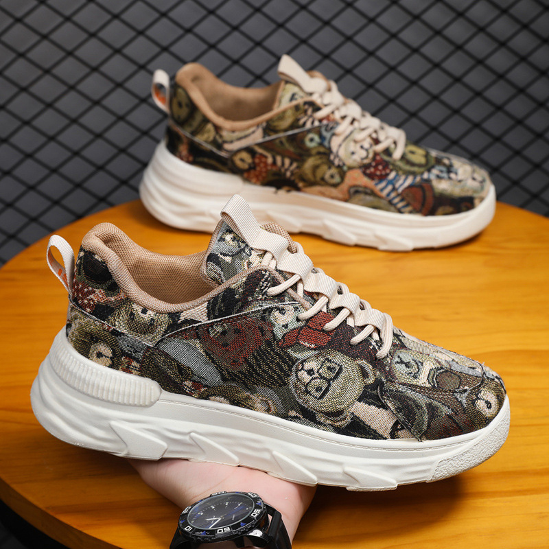 Cross border men's shoes 2023 new youth trend flower cloth breathable thick sole casual dad shoes casual painted canvas shoes