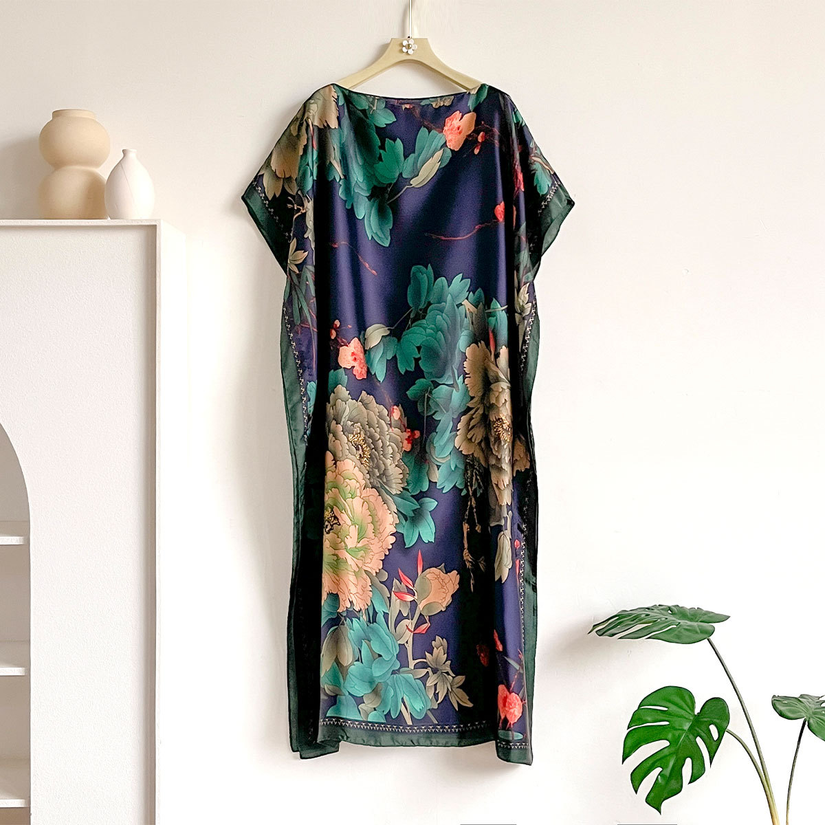 Cross border foreign trade new Lijing satin simulation silk skirt plus size silk scarf ethnic European African dress source wholesale