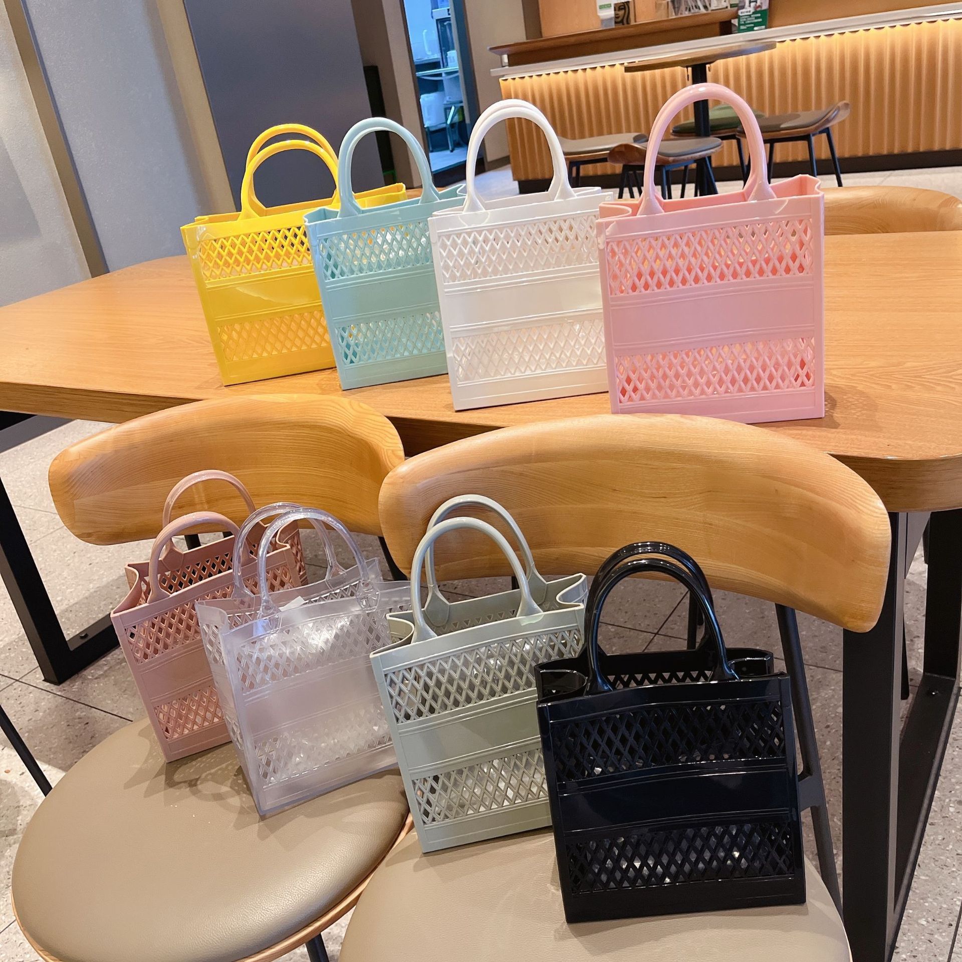 2025 Summer New Shopping Basket Handheld Jelly Bag Large Capacity Basket Storage Basket Candy Color Hollow Beach Bag