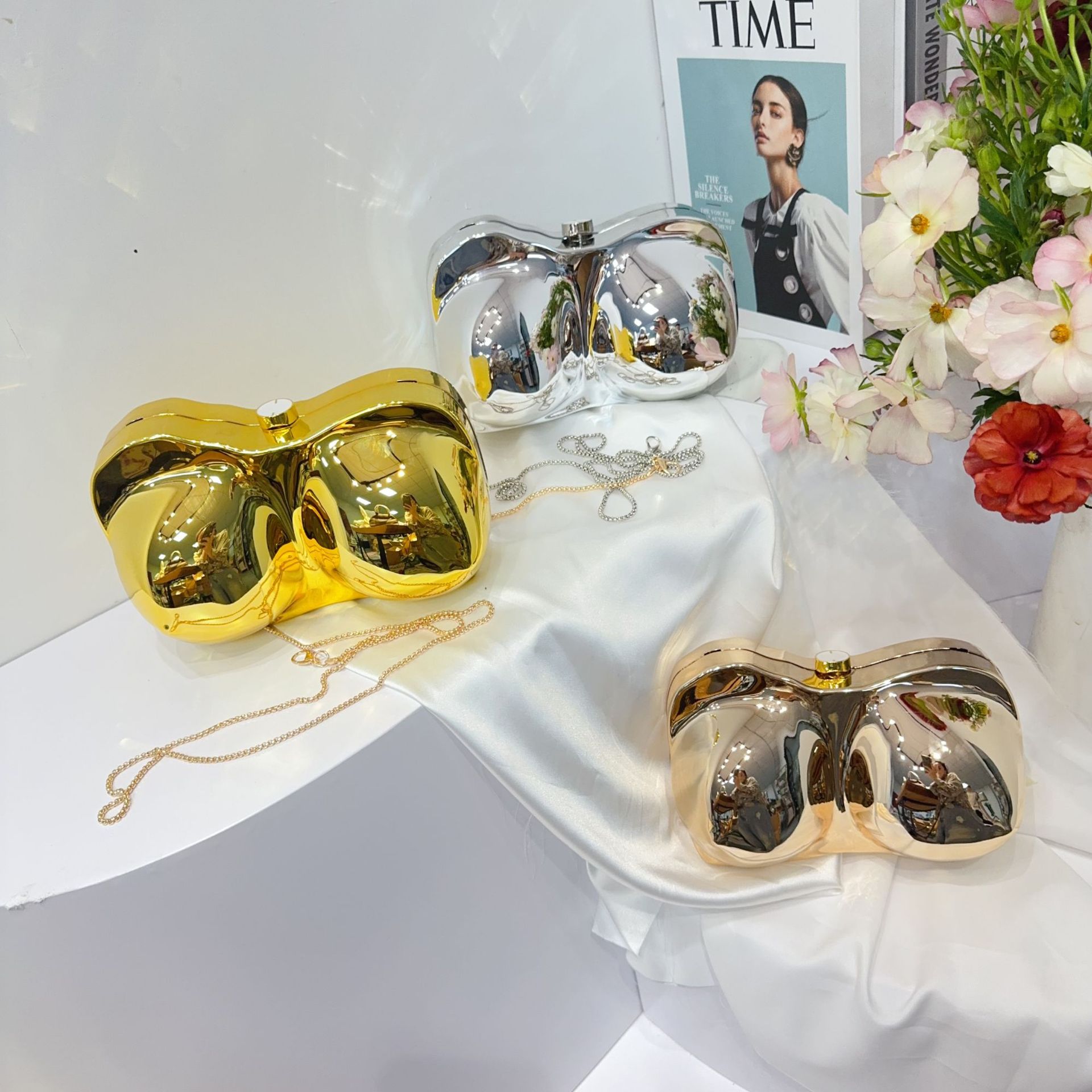 Cross border New Product Creative Personalized Chest Acrylic Bag Irregular Bag Handheld Bag Banquet Bag Gold and Silver Spot