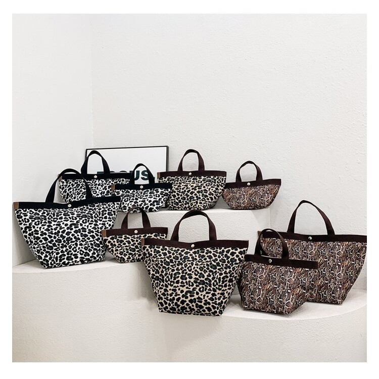 This year's popular snake patterned bag 2025 new trend fashionable tote bag for women ins high-end texture single shoulder handbag