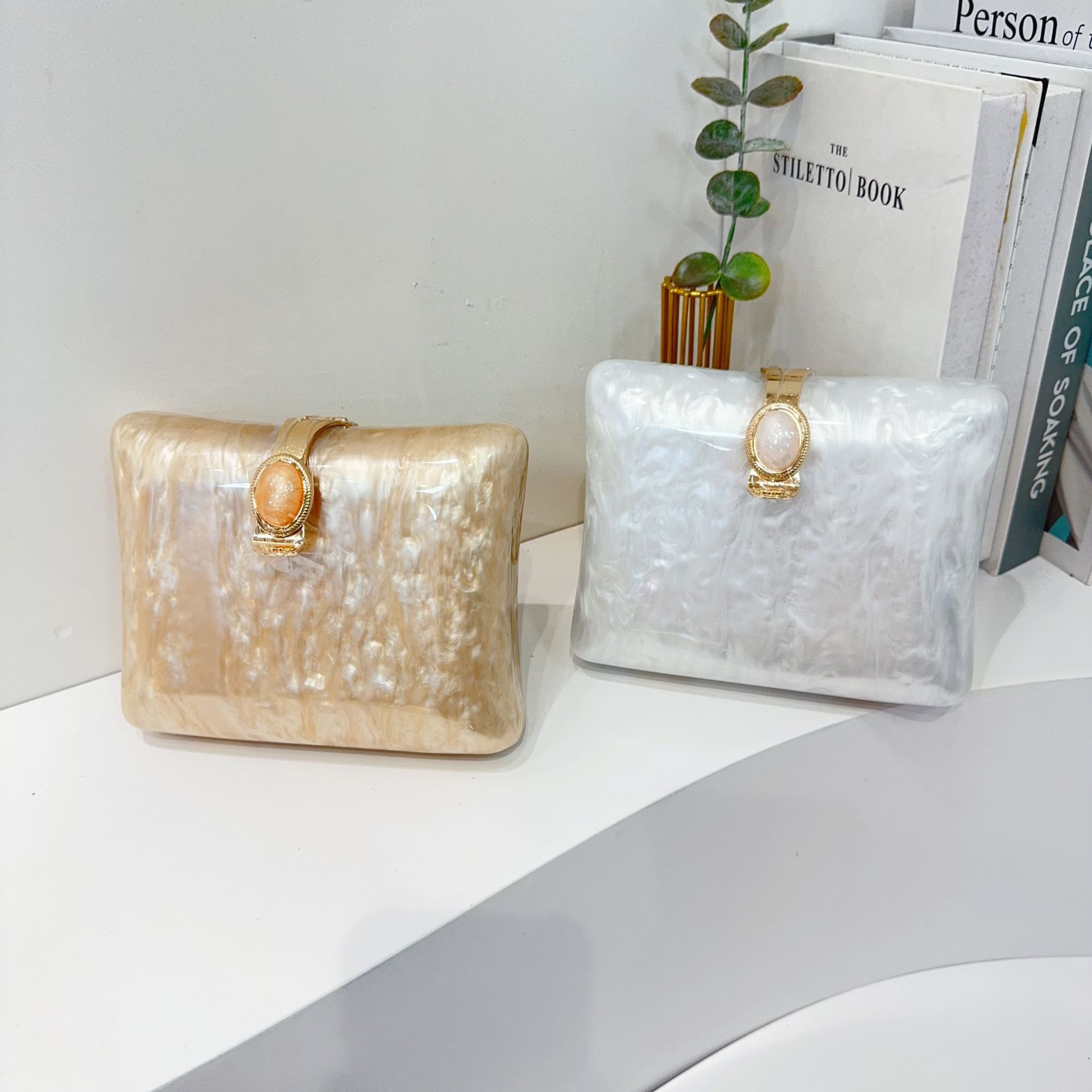 Cross border foreign trade women's new pressed acrylic dinner bag, one shoulder diagonal cross wedding banquet handbag, chain bag