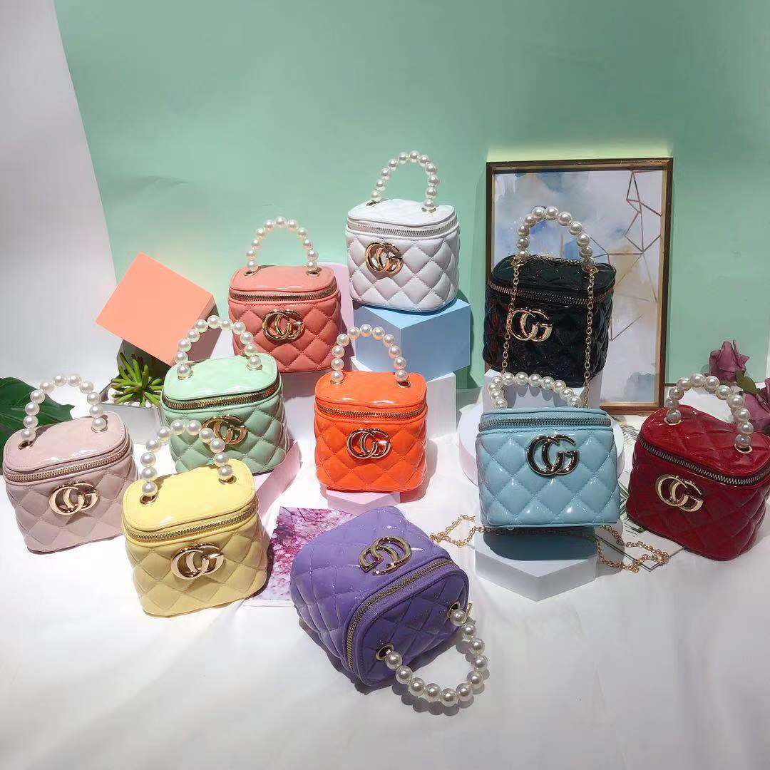 2025 New Spring/Summer Jelly Bag, Lingge Makeup Bag, Pearl Handheld Shoulder Bag, Cross border Wholesale for Foreign Trade