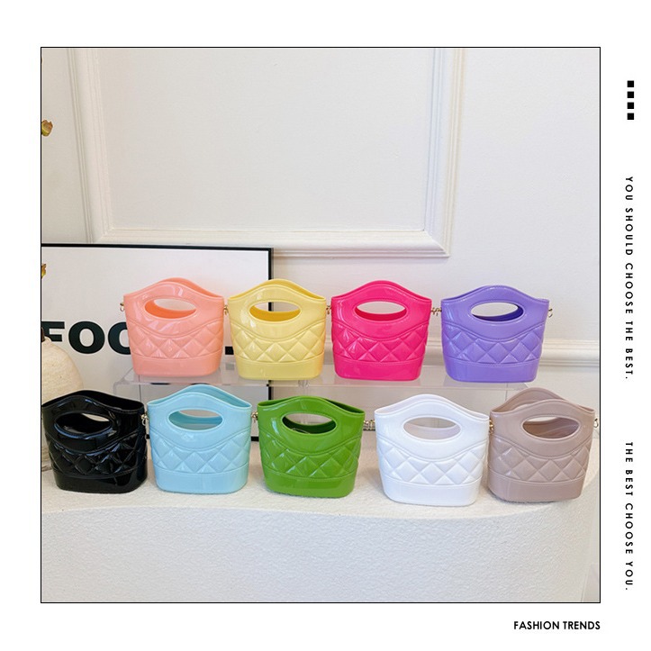 2025 New Mini Handheld Bucket Bag PVC Bag Shoulder Strap French Fry Bag Jelly Bag Diamond Grid Chain Bag