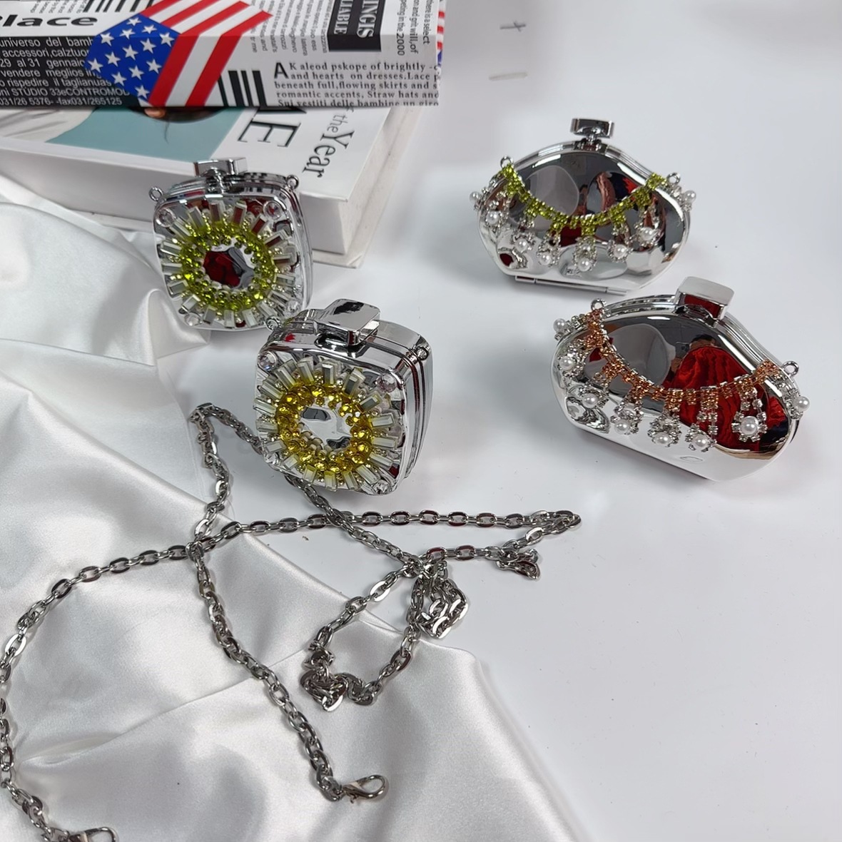 2025 Personalized Mini Iron Box Mouth Red Envelope Inlaid with Diamonds Fashion Single Shoulder Cross Shoulder Chain Box Women's Bag Earphone Bag