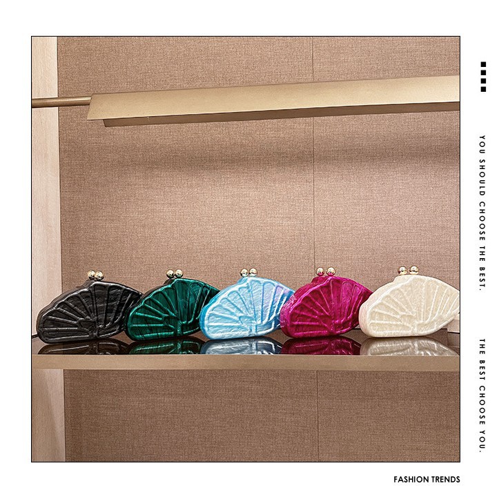 Cross border foreign trade women's new European and American diagonal cross bag, shell fan-shaped acrylic bag, fashionable wedding banquet handbag