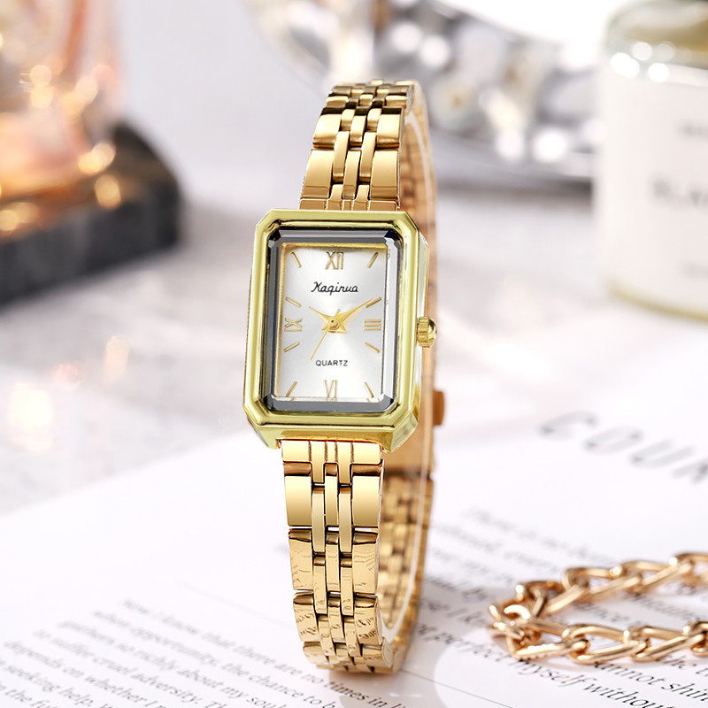New Product: Foreign Trade Fashion Women's Watch, Women's Watch, Steel Belt for Students, Small and Medium Square Women's Style, High end Sensation, Explosive Quartz Watch