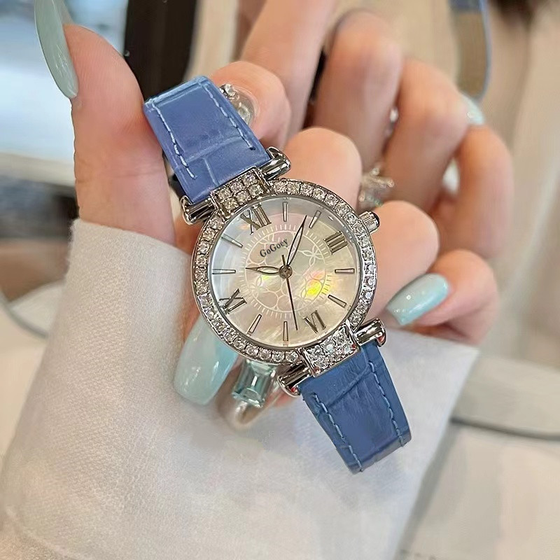 Cross border new fashionable Guangzhou watches, women's watches, women's styles, student belts, versatile, high aesthetic value, niche hot items